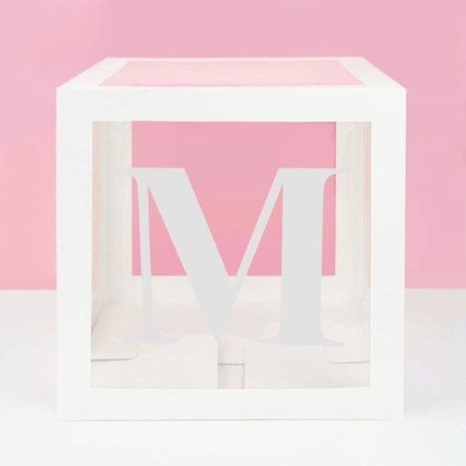 Κουτί Με Αυτοκόλλητο Γράμμα M